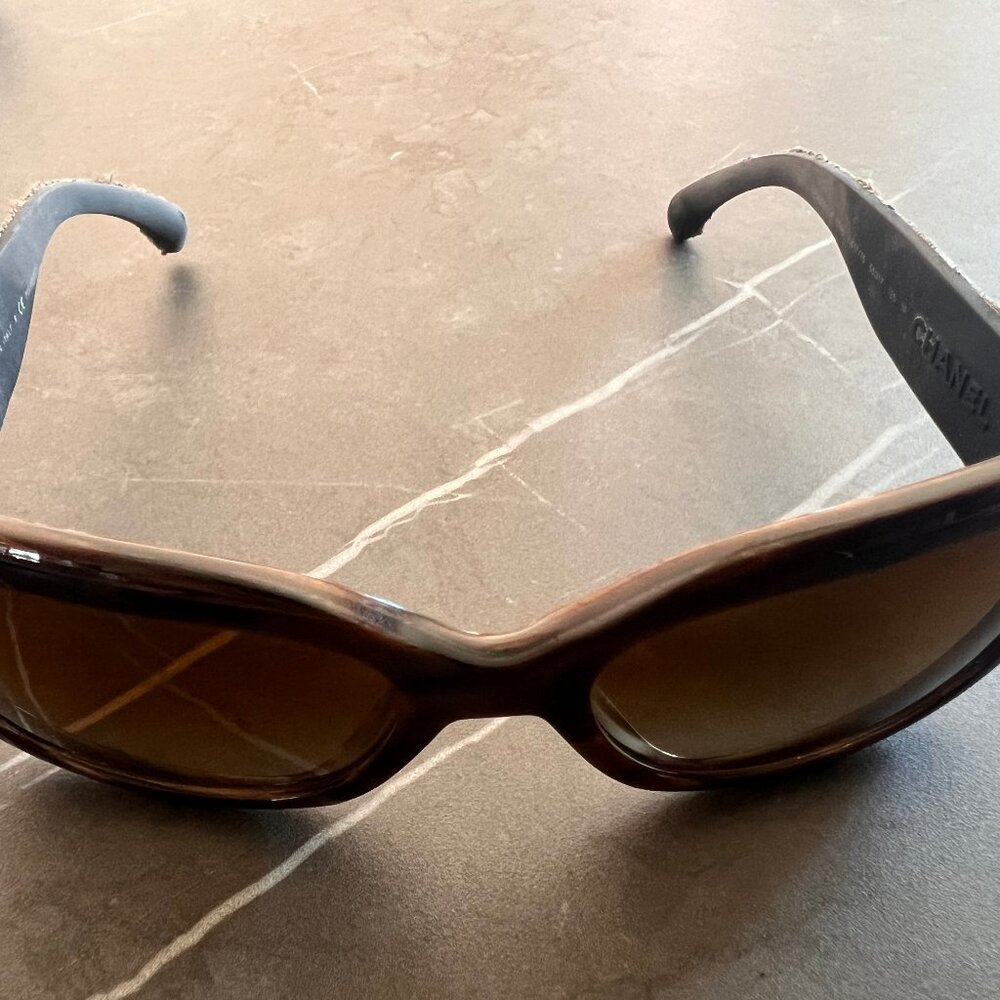 CHANEL TWEED Sunglasses - Authentic and Original - Picture 6 of 10